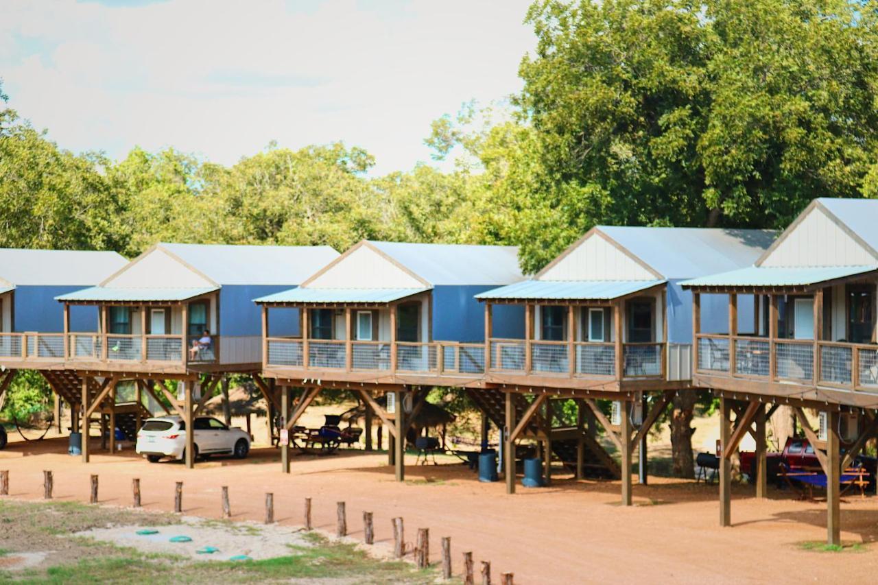 Son'S Rio Cibolo Birdhouse Cabin #11 Beautiful Creek Front Cabins And Cabanas! Villa Marion Bagian luar foto