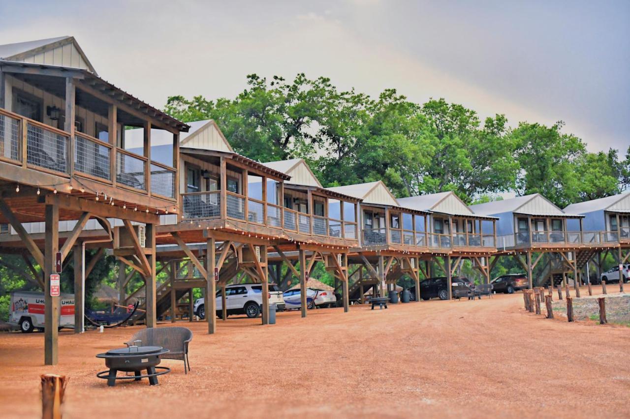 Son'S Rio Cibolo Birdhouse Cabin #11 Beautiful Creek Front Cabins And Cabanas! Villa Marion Bagian luar foto