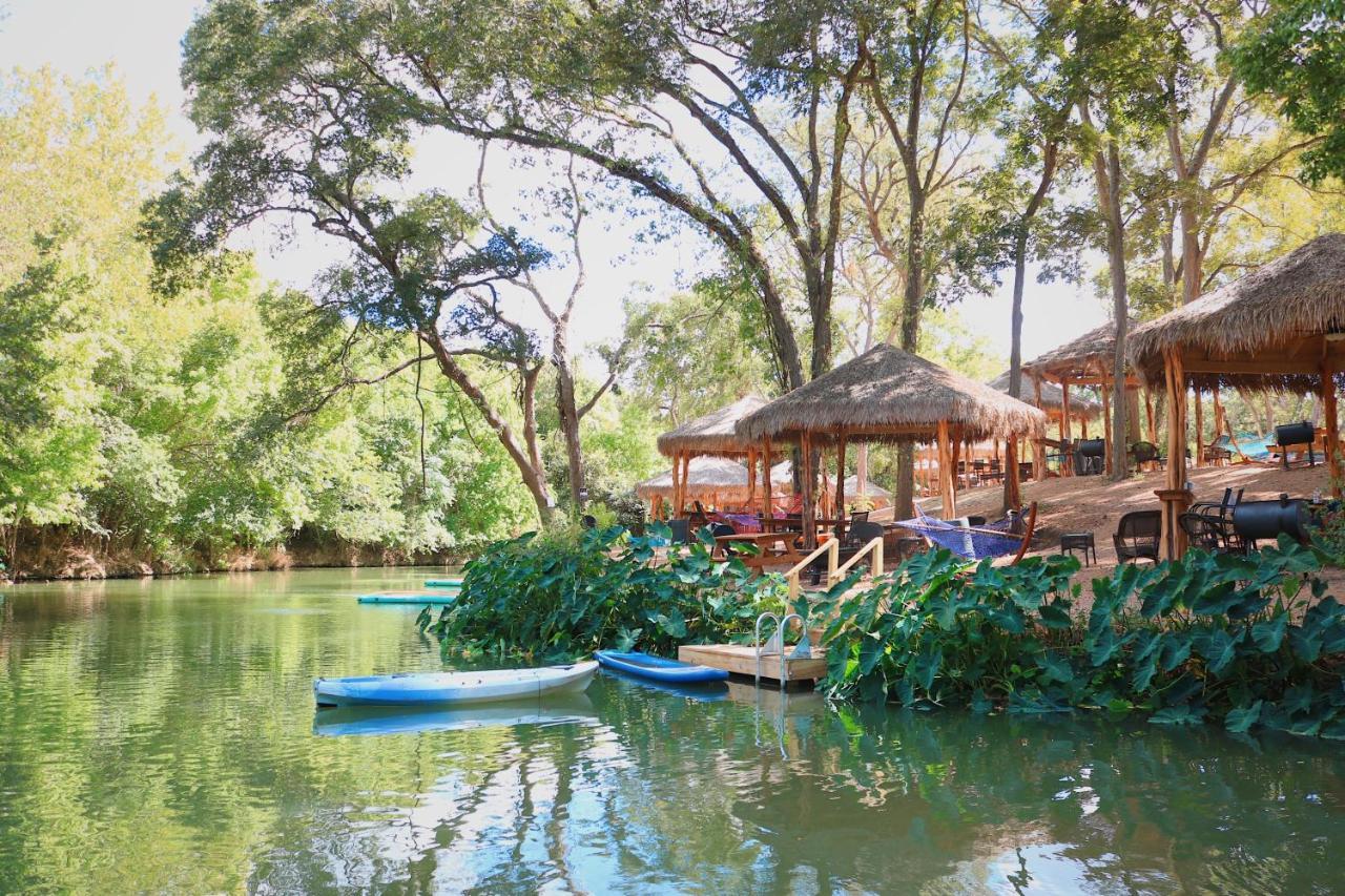 Son'S Rio Cibolo Birdhouse Cabin #11 Beautiful Creek Front Cabins And Cabanas! Villa Marion Bagian luar foto