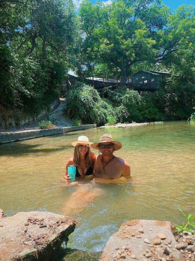 Son'S Rio Cibolo Birdhouse Cabin #11 Beautiful Creek Front Cabins And Cabanas! Villa Marion Bagian luar foto