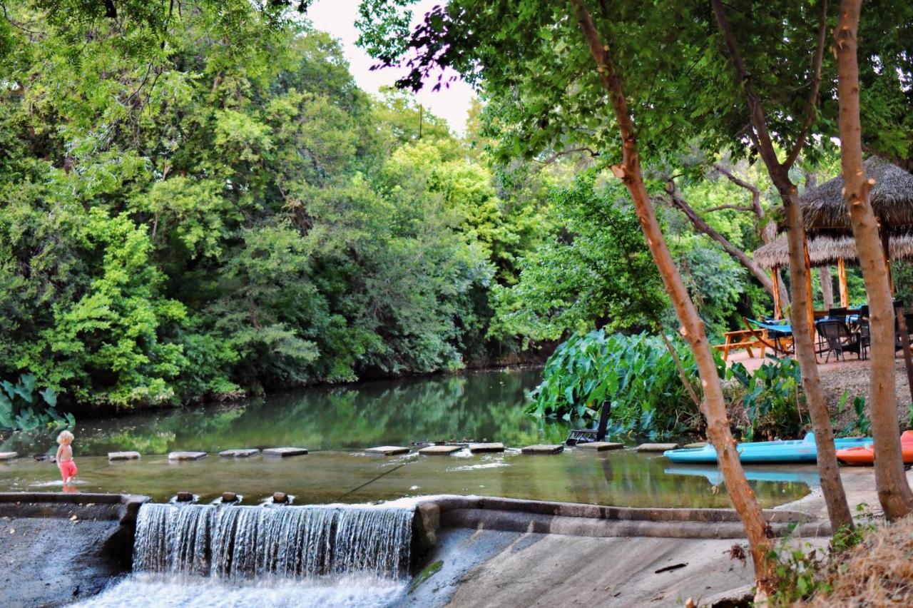 Son'S Rio Cibolo Birdhouse Cabin #11 Beautiful Creek Front Cabins And Cabanas! Villa Marion Bagian luar foto